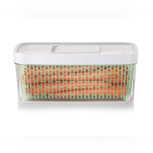 OXO GreenSaver Produce Keeper - Picture 5 of 9